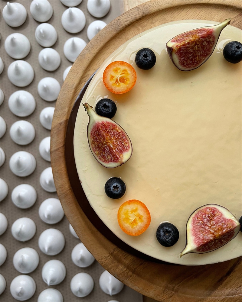 Cheesecake with backcurrant